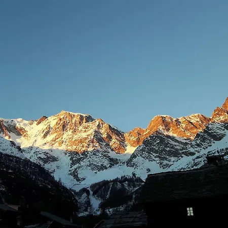 Hotel Casa Alpina De Filippi *